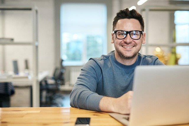Consultant SEO à Paris : la clé de votre succès marketing