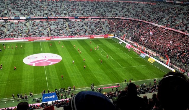 Analyse approfondie : Comment le hors-jeu influence les enjeux des matchs cruciaux