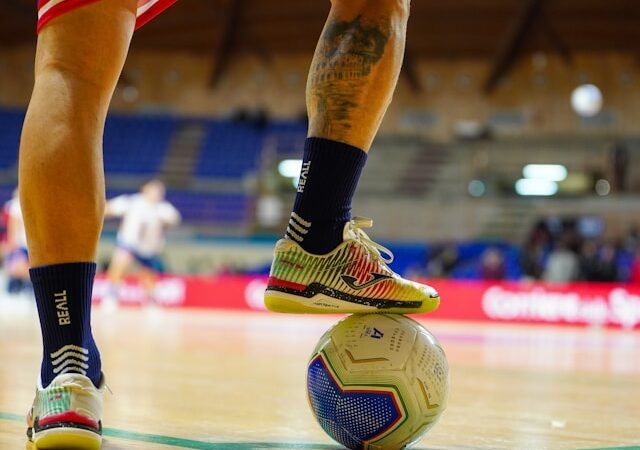 Explorons les innovations high-tech qui révolutionnent les chaussures de sport