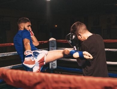 Gestion des blessures en boxe : protocoles et enjeux majeurs