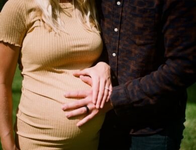 Les 10 astuces incontournables pour accompagner les futurs parents avec sérénité