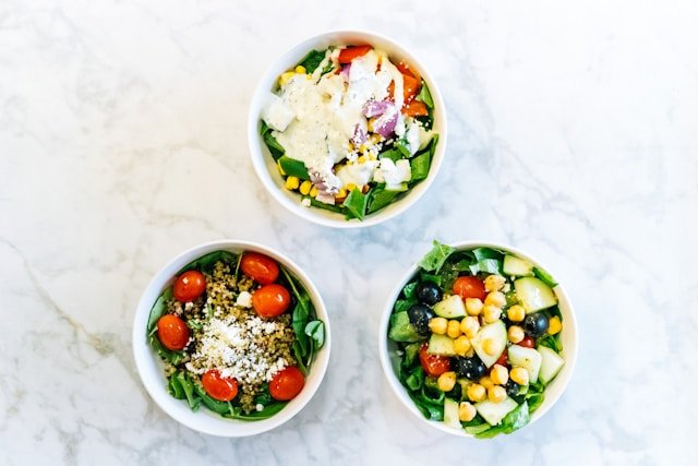 Peut-on vraiment perdre du poids avec un régime vegan ? Analyse d’une solution prometteuse