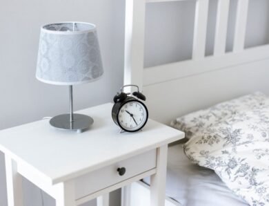 Matelas sur mesure pour chambre sous comble : gérer les pans coupés