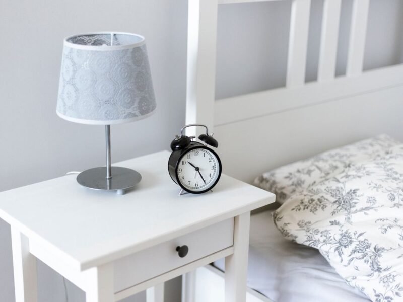 Matelas sur mesure pour chambre sous comble : gérer les pans coupés